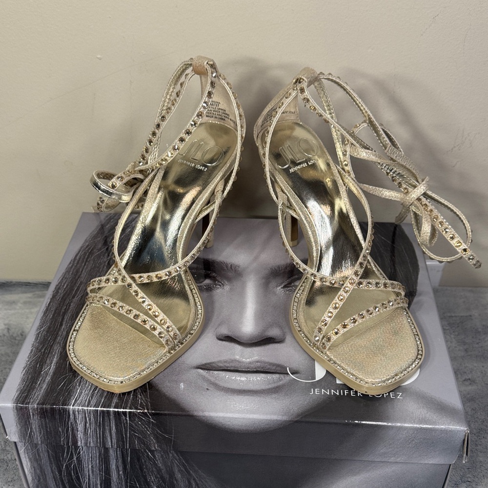 JLO Jennifer Lopez Gardina Gold Rhinestone Wrap Stiletto - Size 6.5